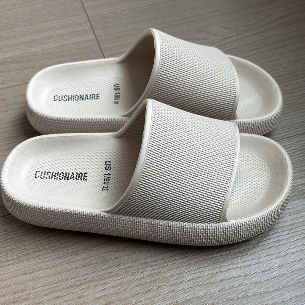 Cushionare Feather Jr Cloud Slide